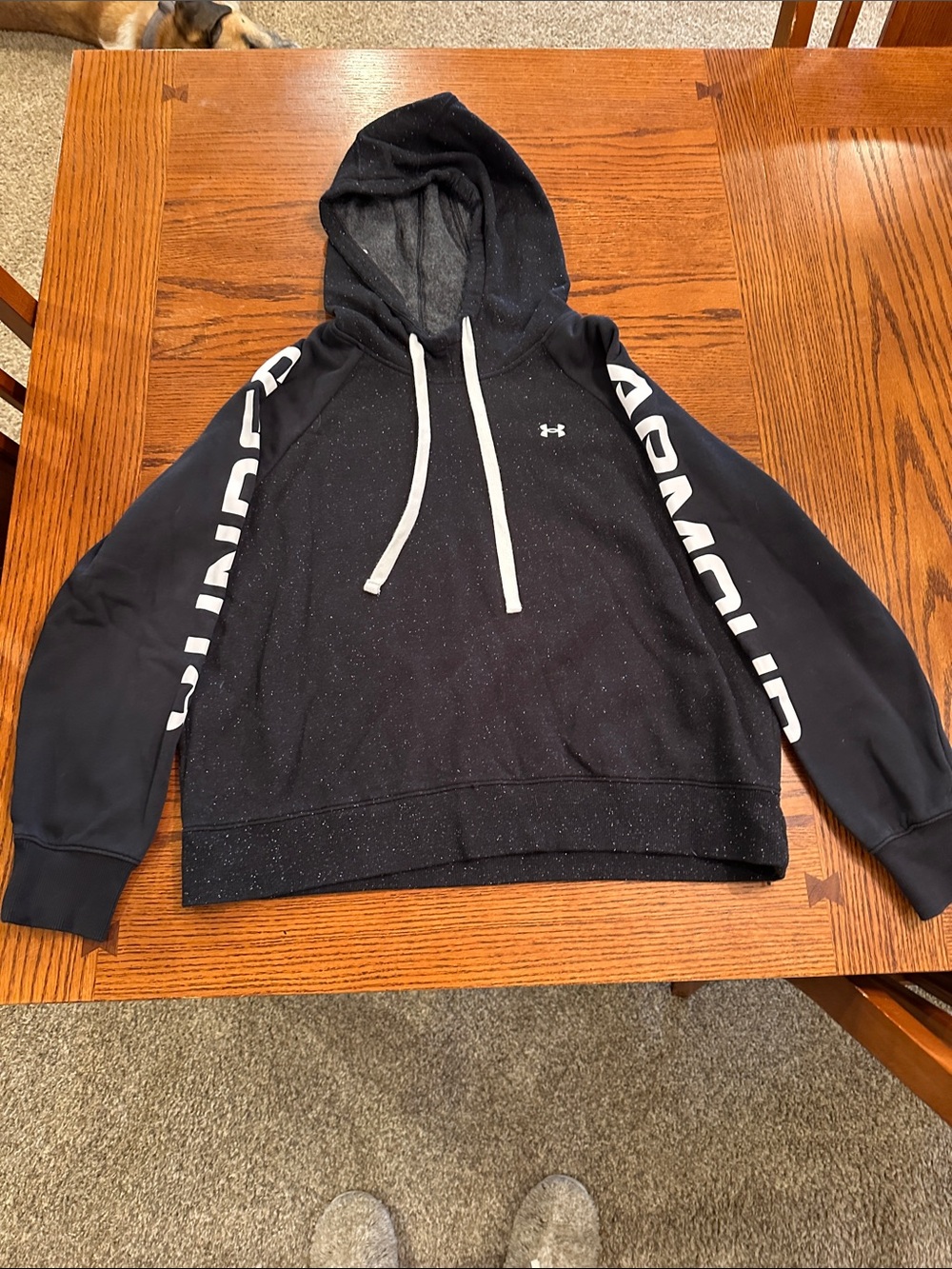 Women’s under Armour hoodie size large